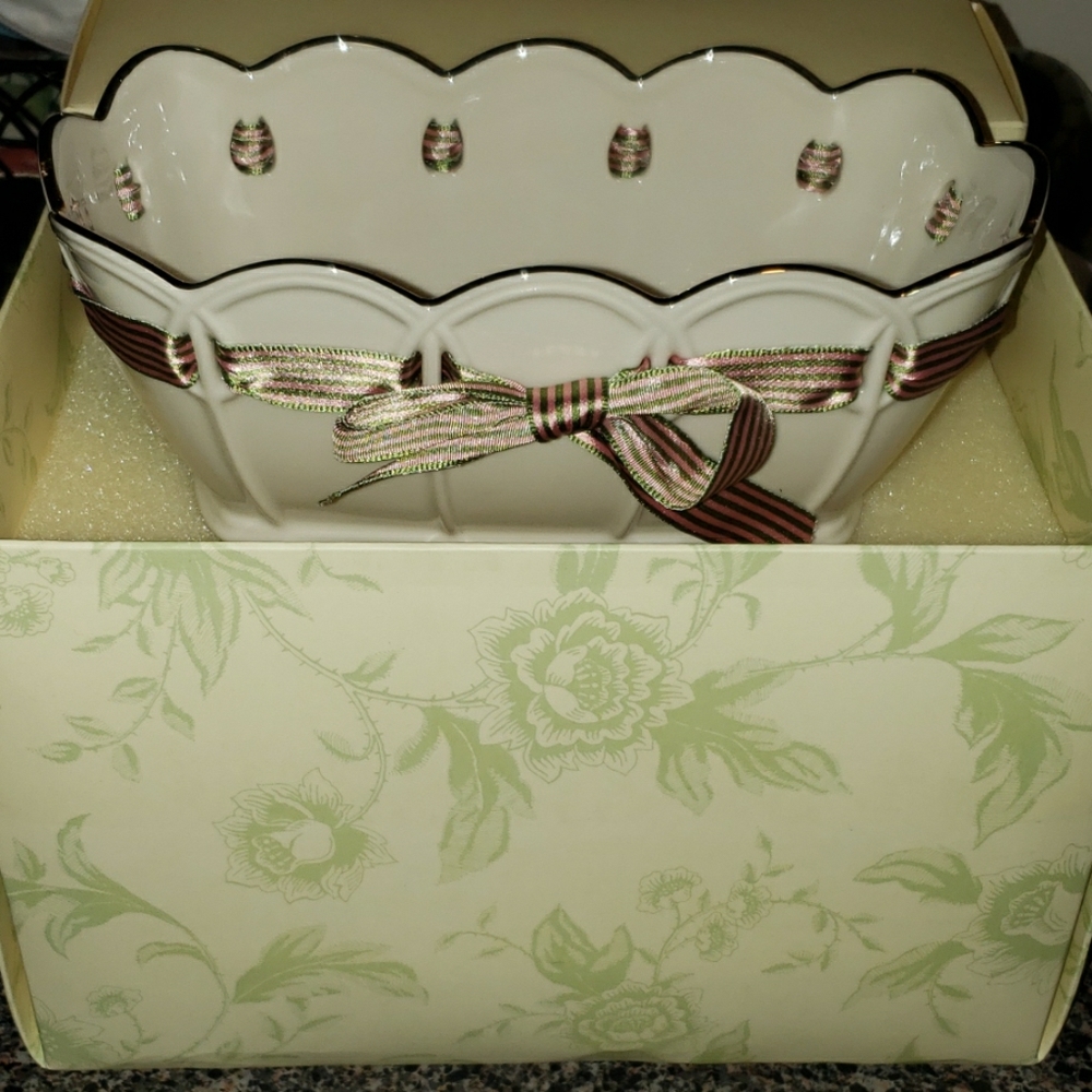 Lenox Small Pierced Ribbon Bowl